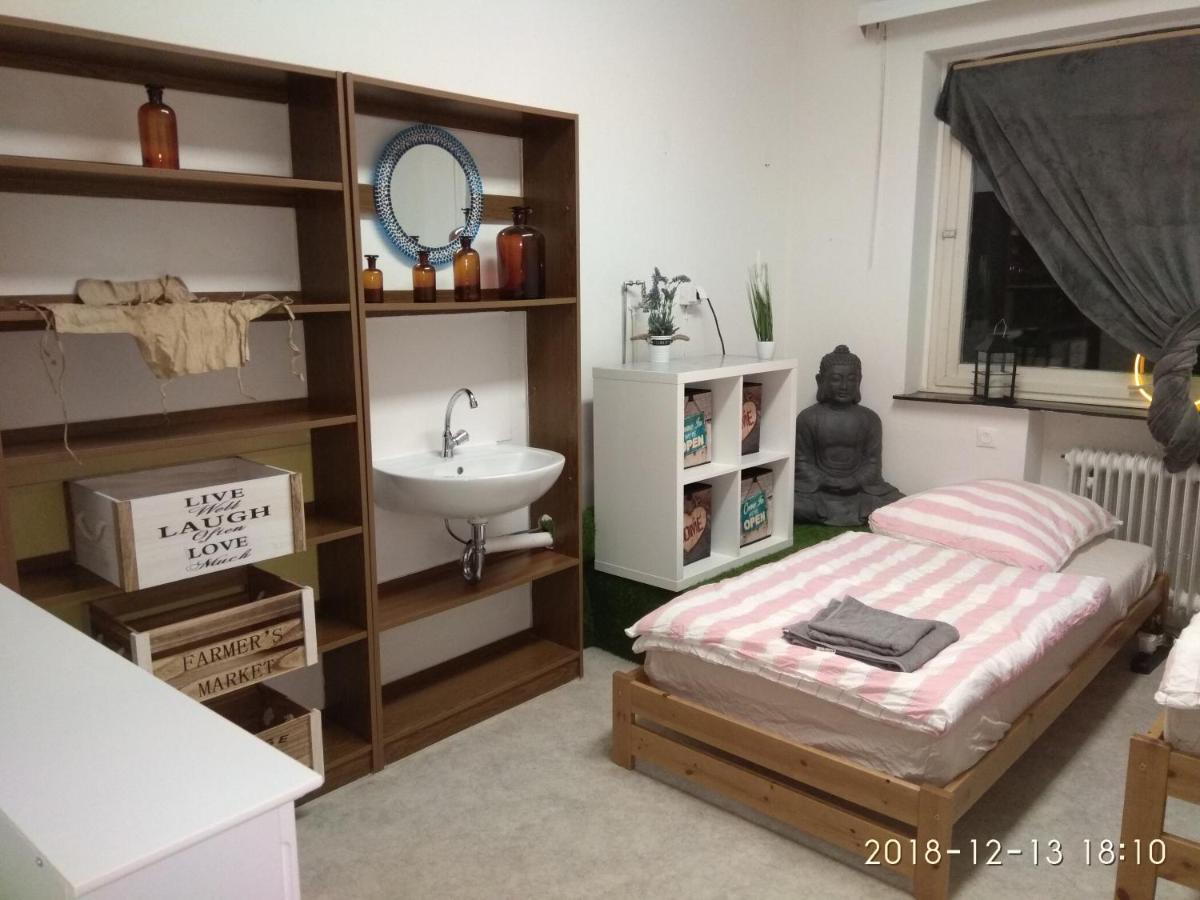 The Old Doctors Office Hostel Хамбург Екстериор снимка