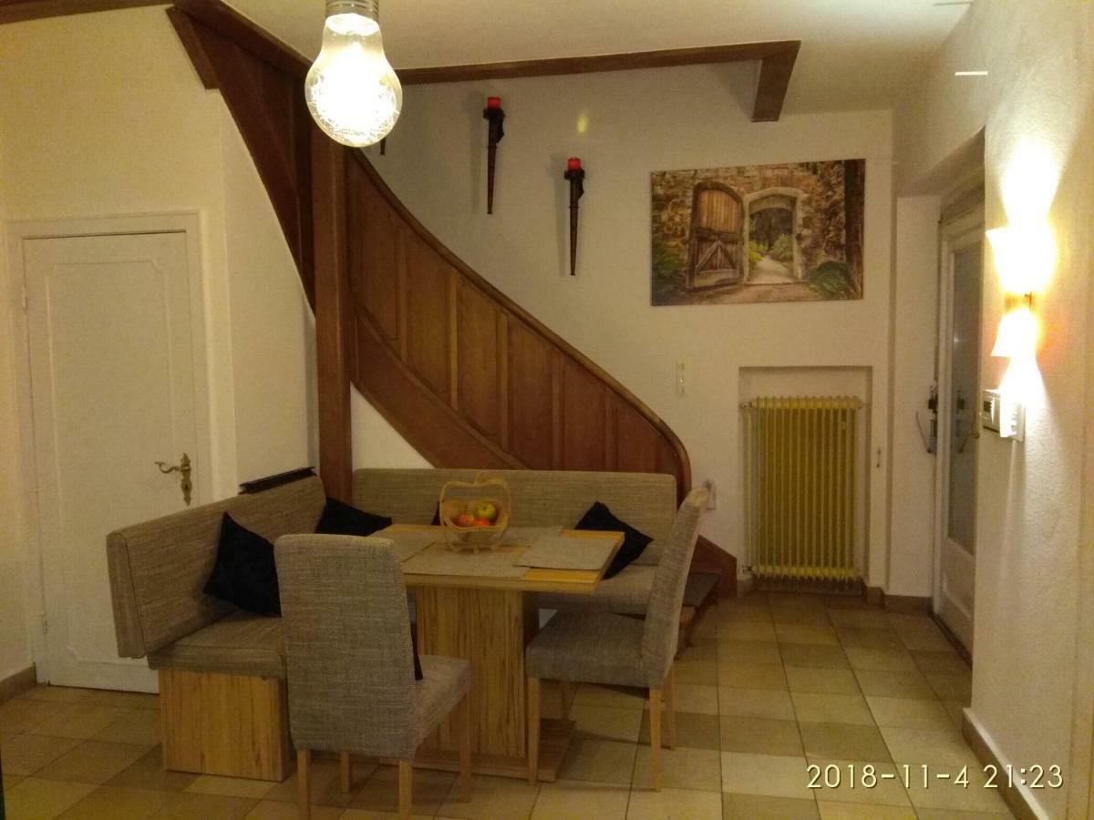 The Old Doctors Office Hostel Хамбург Екстериор снимка