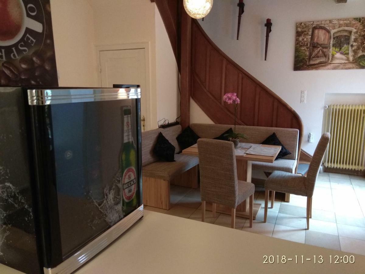 The Old Doctors Office Hostel Хамбург Екстериор снимка